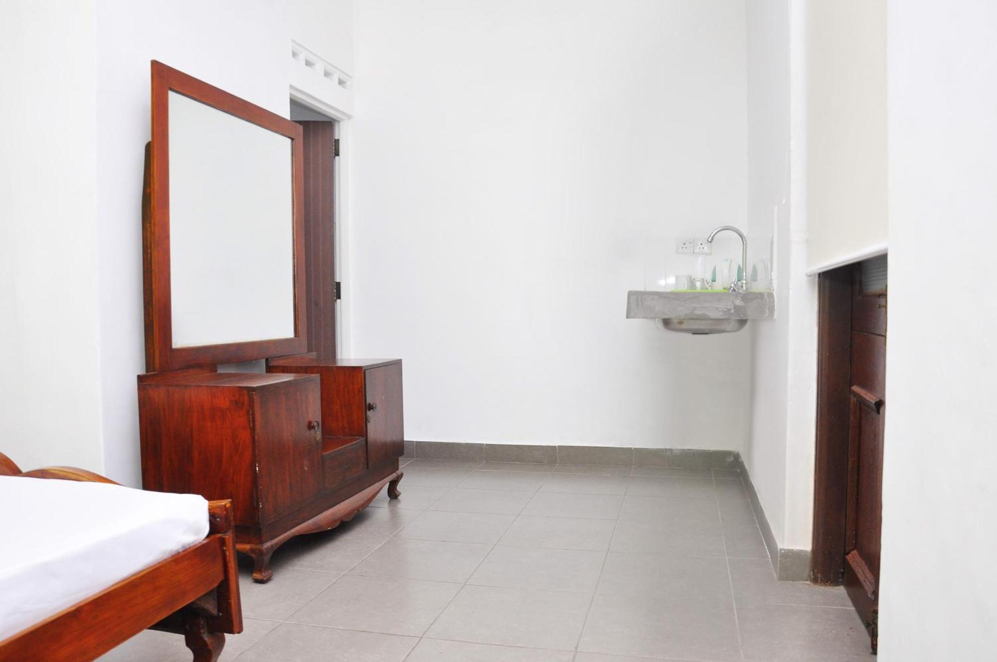 Sea View Hotel Colombo Luaran gambar